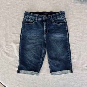 Curve Appeal Cuffed Denim Bermuda Shorts Size 4/27 | 10” Inseam Stretch Jean
